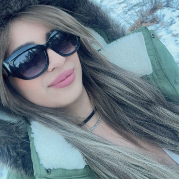 HELLO POSHERS=) - Picture 5 of 5